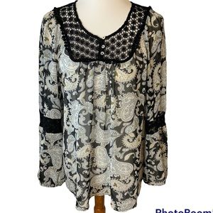 Daniel Rainn Women's Long Sleeve Crochet Sheer Paisley Tunic Flutter Sleeve Med.